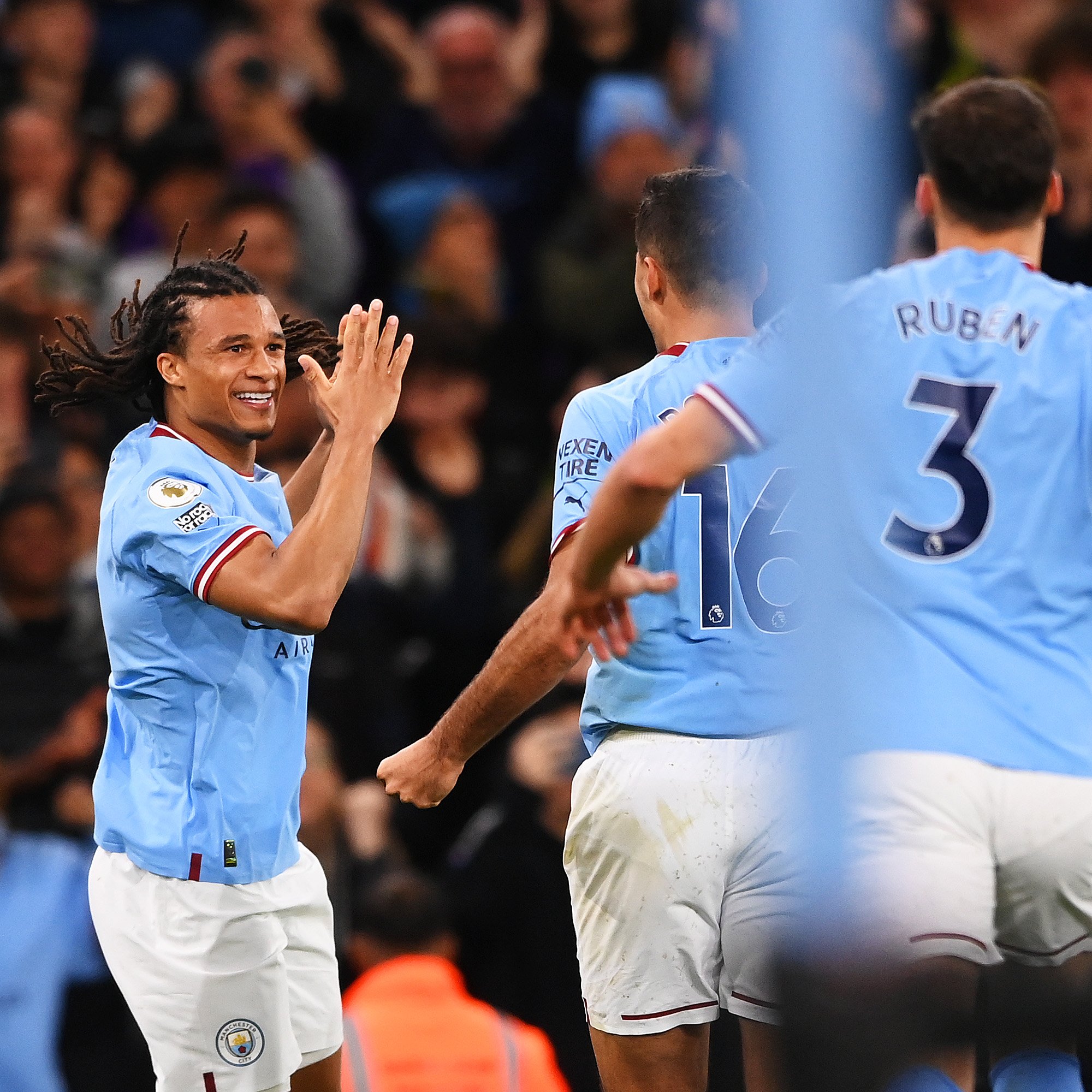 里程碑夜！迈阿密热火防线松动，英超转会期刷纪录，赛场秩序良好，训练强度明显提升的简单介绍